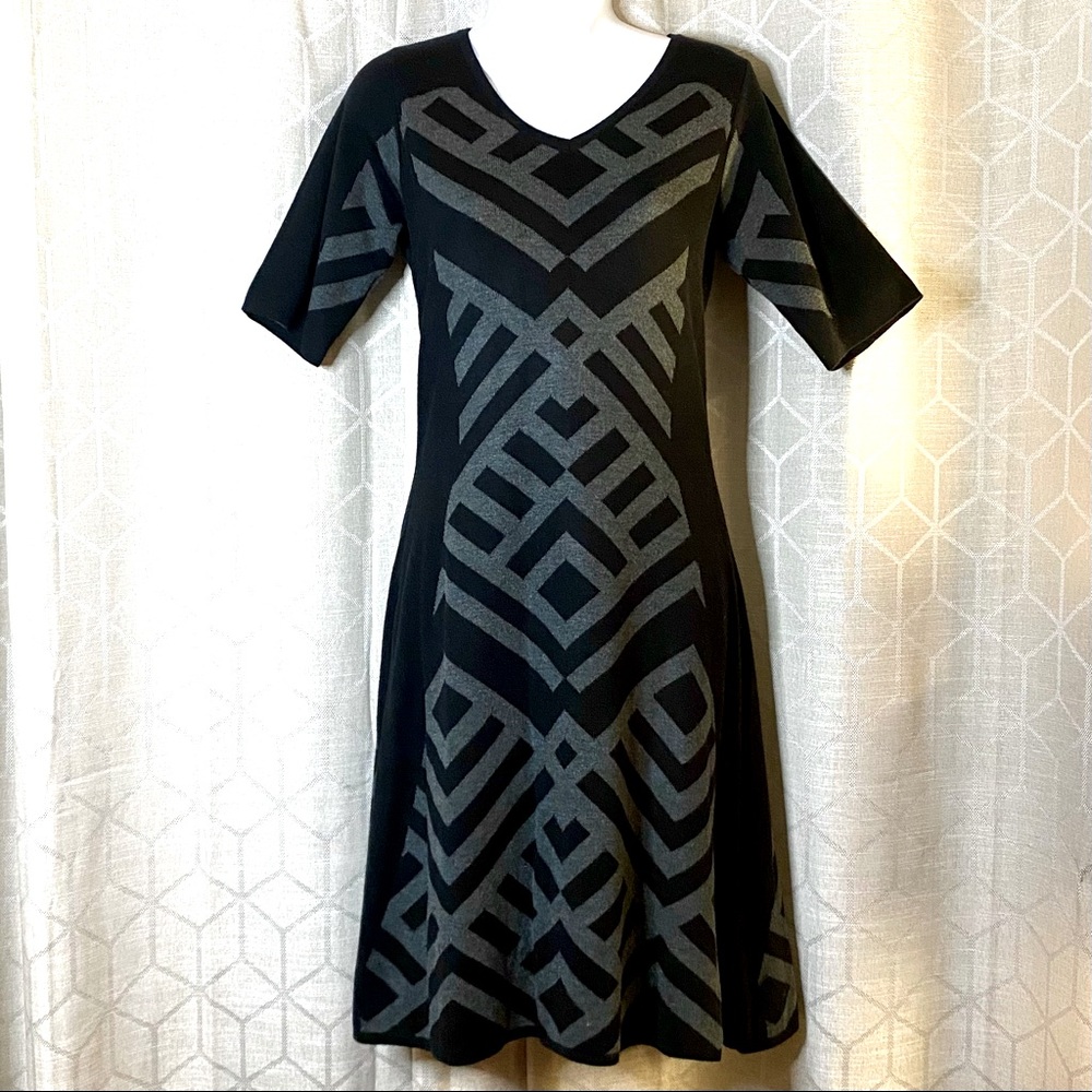 Gabby Skye Midi Sweater Dress in Black and Grey